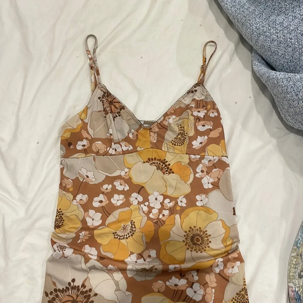 vintage cami with cute pattern - Picture 1 of 2